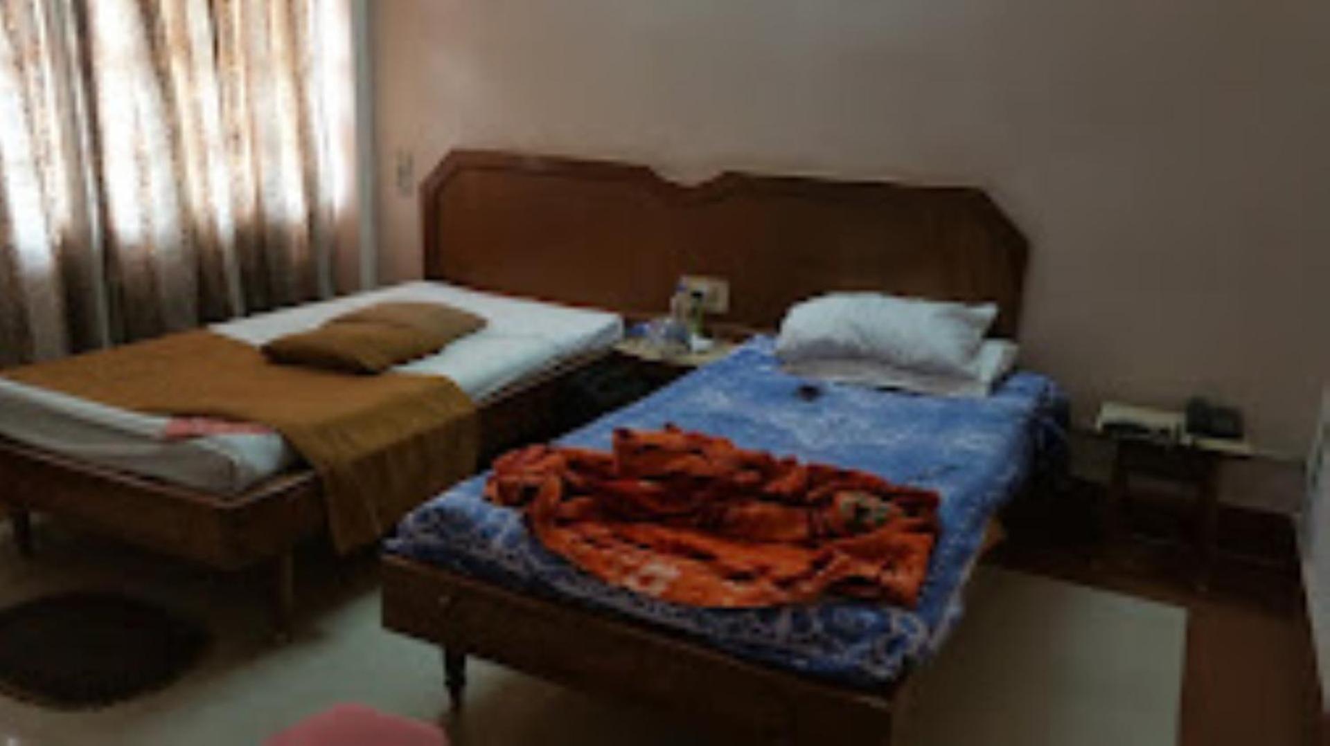 Hotel Blue Wheel,Bhubaneswar Zewnętrze zdjęcie